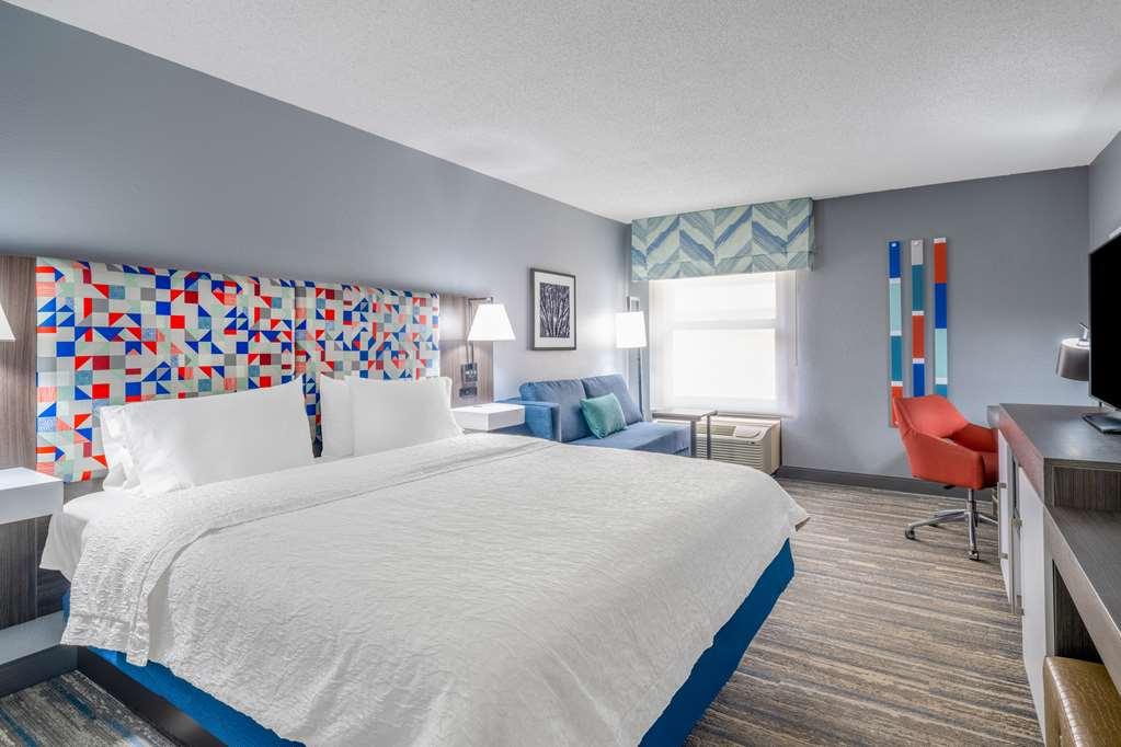 Hampton Inn Сенфорд Номер фото